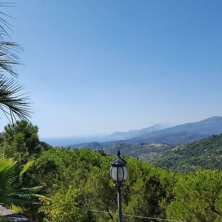 Sb Bed & Breakfast Seborga Bagian luar foto