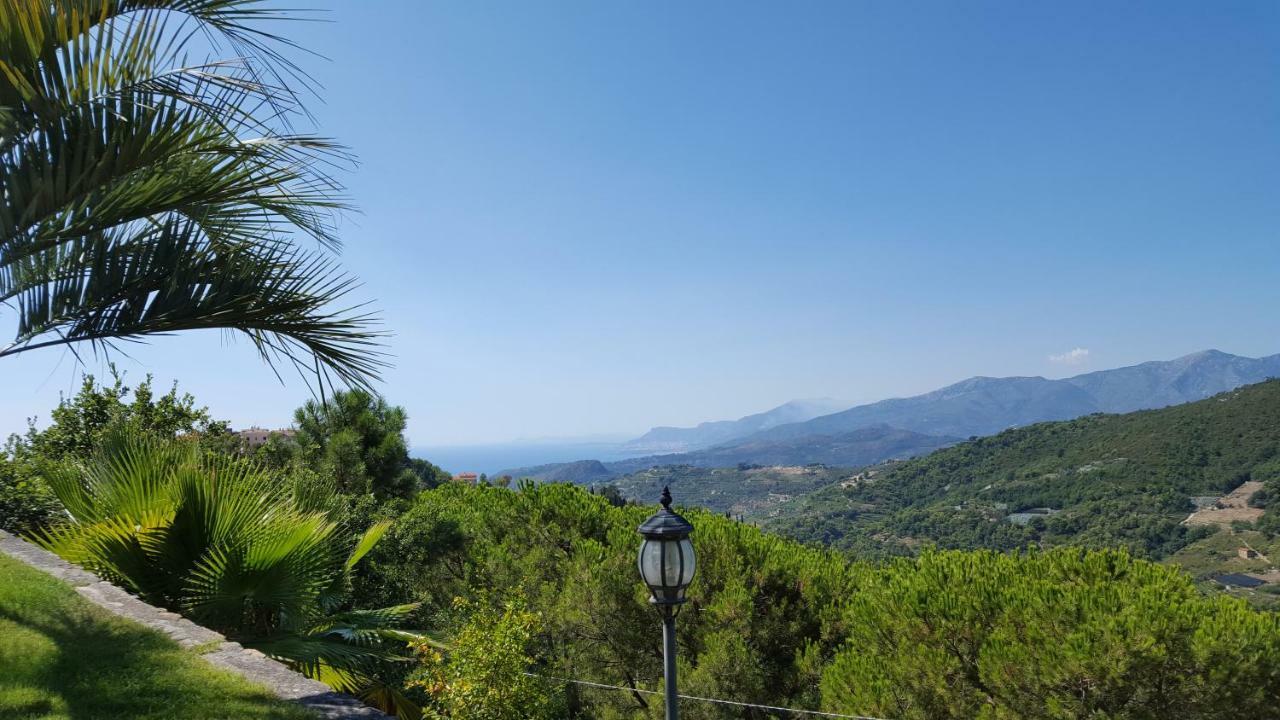 Sb Bed & Breakfast Seborga Bagian luar foto