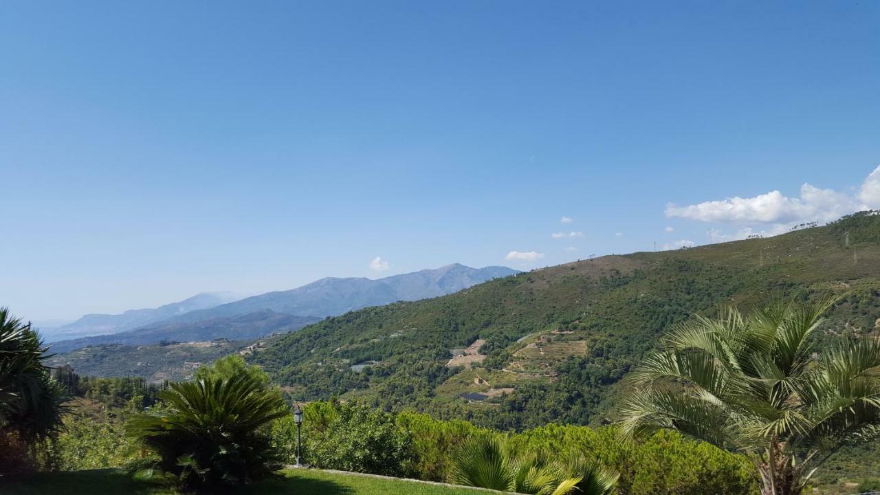 Sb Bed & Breakfast Seborga Bagian luar foto